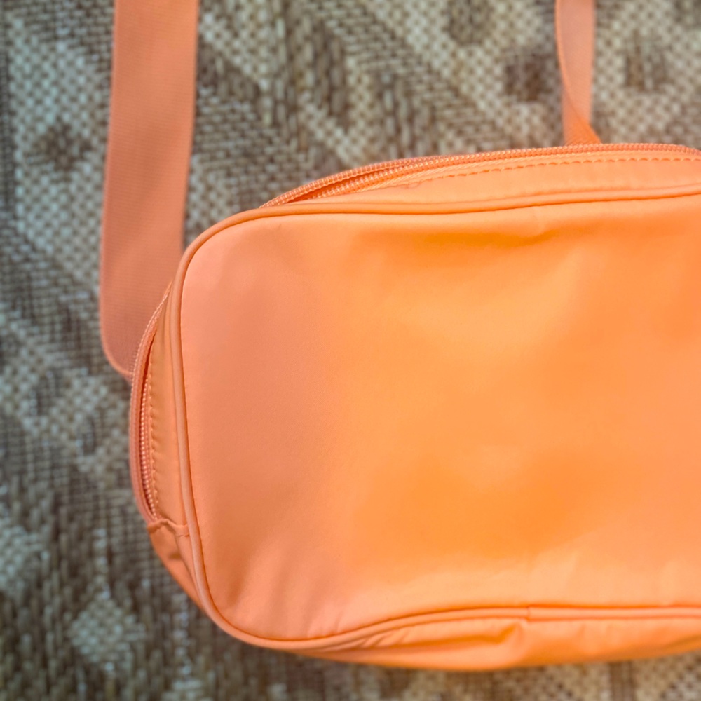 Gap Fit Sling Bag | Like New | Small Purse | Neon Corral Orange | 9” x 5”